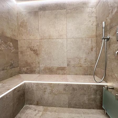 Ferienwohnung Le Switch Souplex Avec Hammam Privatif Lille Exterior foto